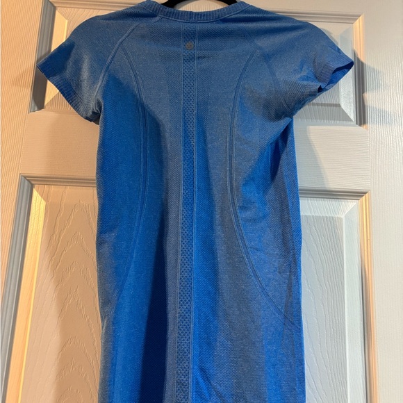 Lululemon swiftly top - Picture 3 of 3